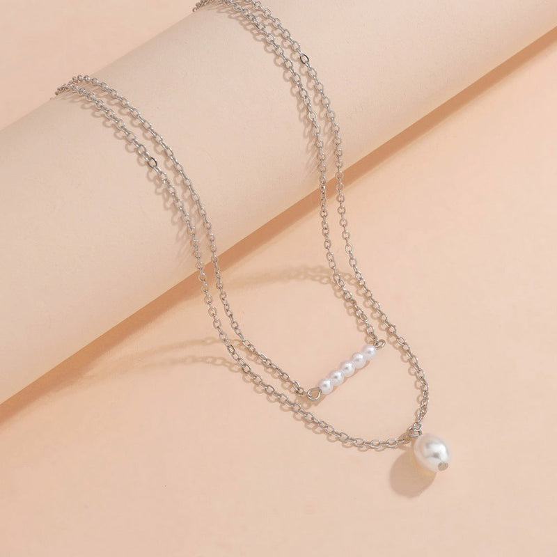 Multi-layered Pearl Pendant Necklace