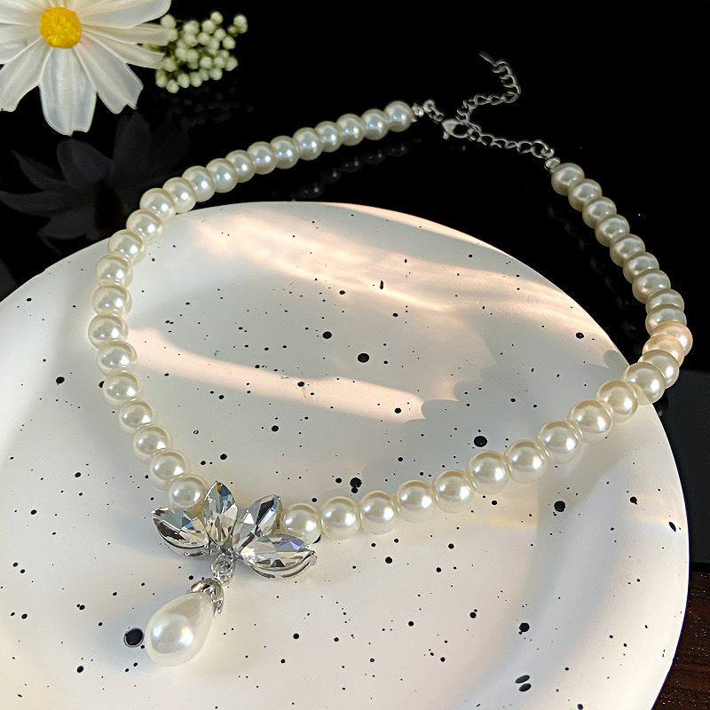 Crystal Stone Petal Pearl Pendant Necklace