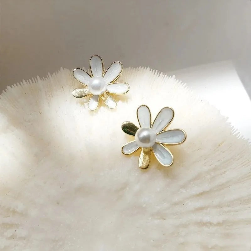 Daisies pearl Earring
