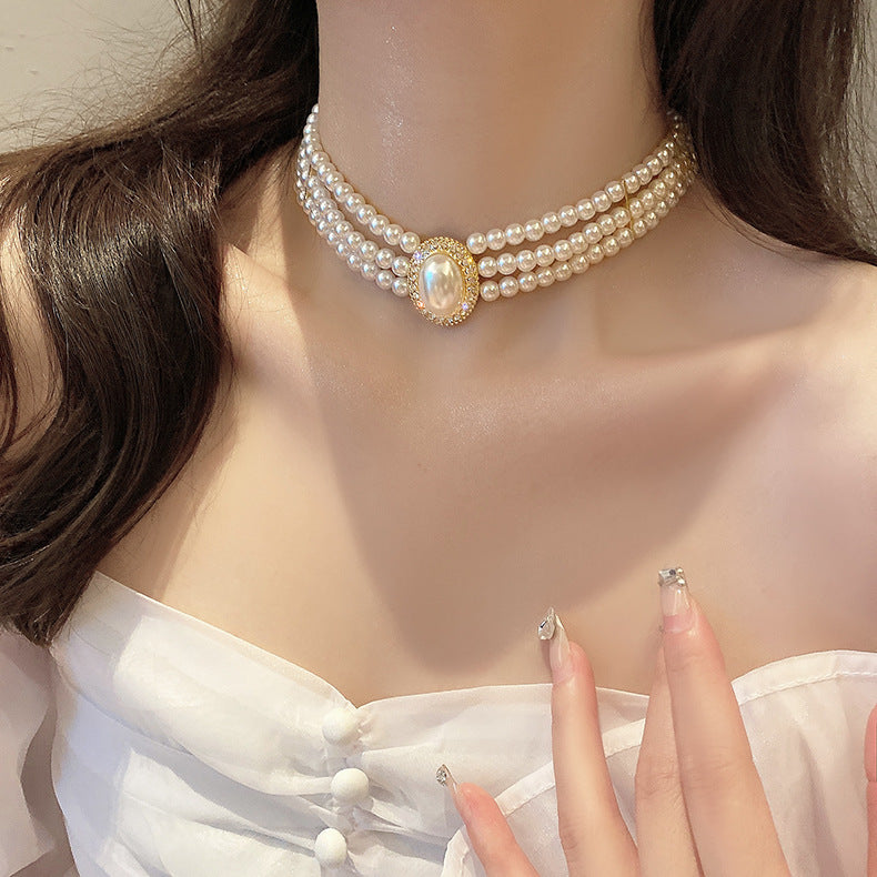 Handmade 3-Layer Retro Necklace for Women round Imitation Pearl Choker
