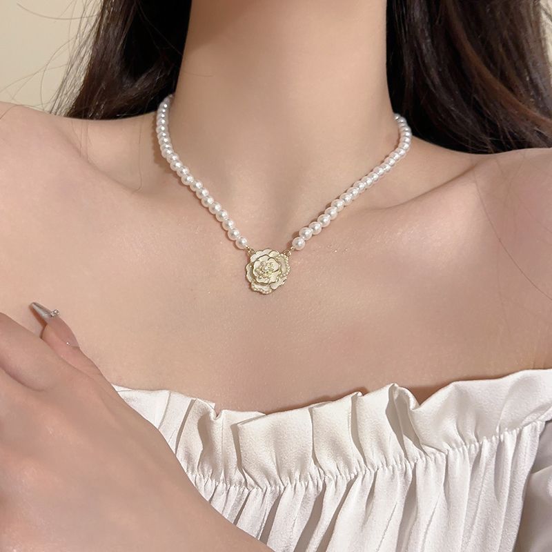 Elegant Camellia White Imitation Pearl Necklace