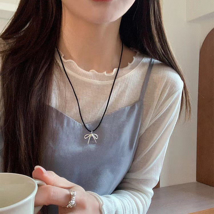 Simple Bow Sweater Necklace