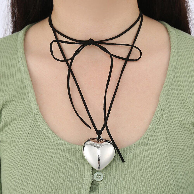 Wax Line Bowknot Beloved Heart Necklace