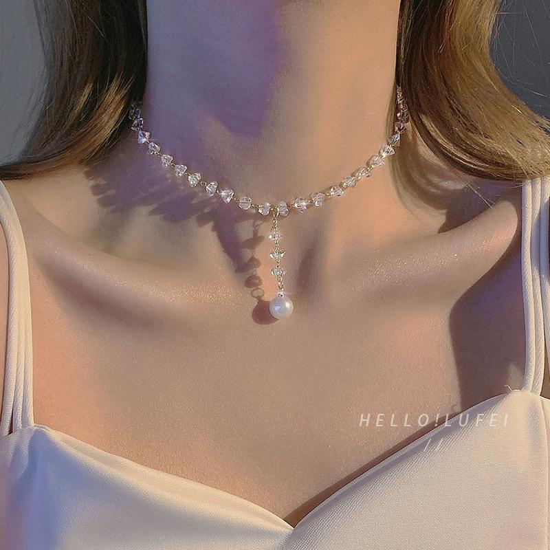 Elegant Crystal Beaded Necklace