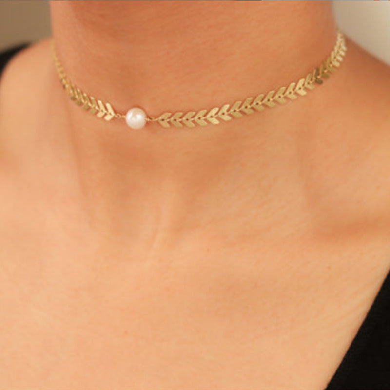 Simple Pearl Charm Fish Bone Chain Short Choker Necklace