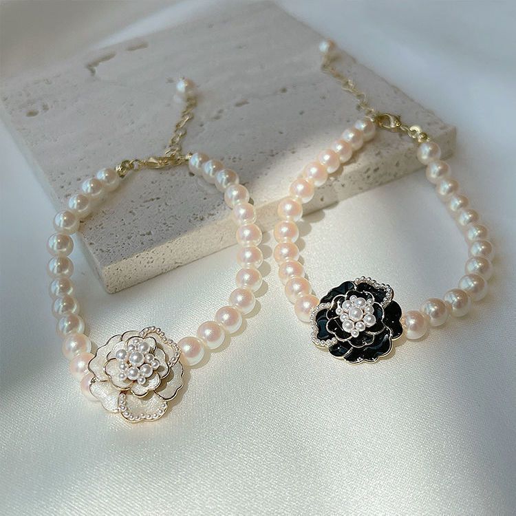 Elegant Camellia White Imitation Pearl Necklace