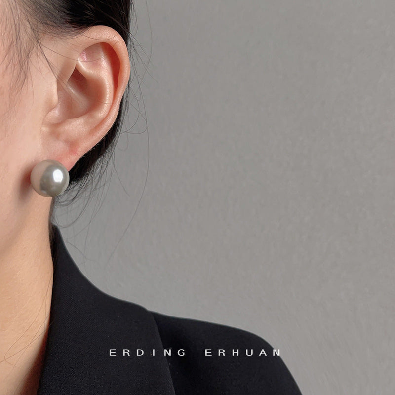 Natural Shell Pearl Earrings Gray Ear Stud