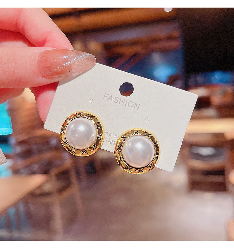 Classic Round Pearl Stud Earrings