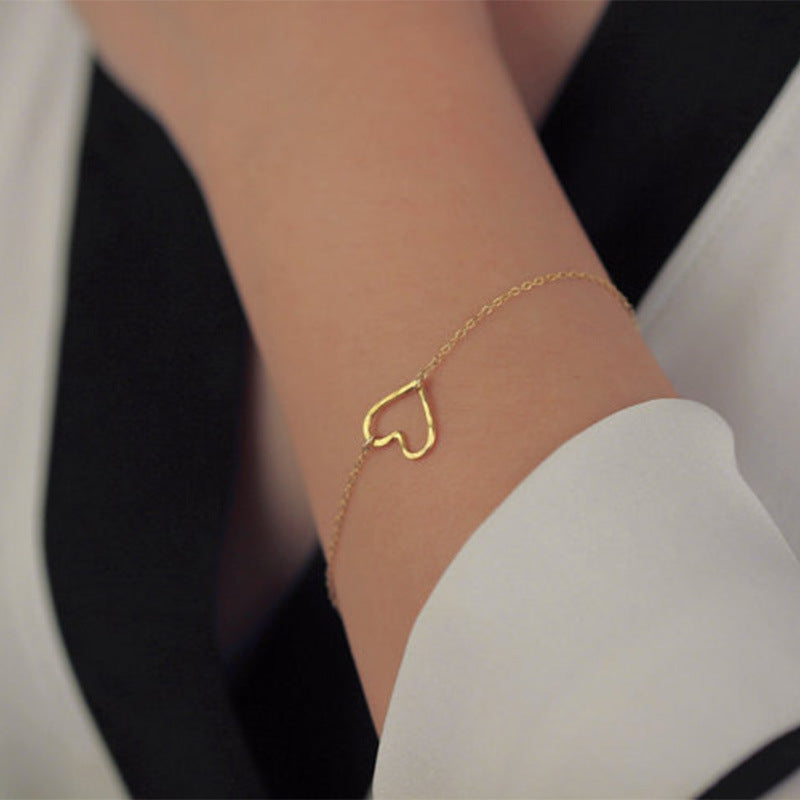 Fashionable Hollow Heart Bracelet