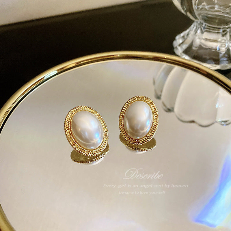 Baroque Bridal Pearl Oval Earrings