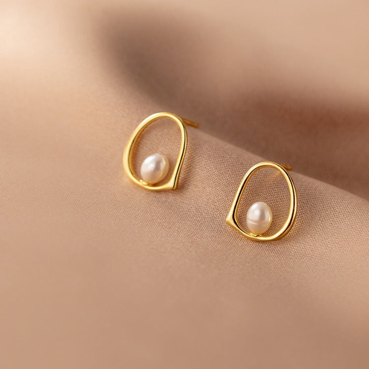 Irregular Geometric Circle Stud Earrings