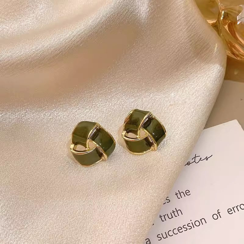 Hollow Out Triangle Earrings