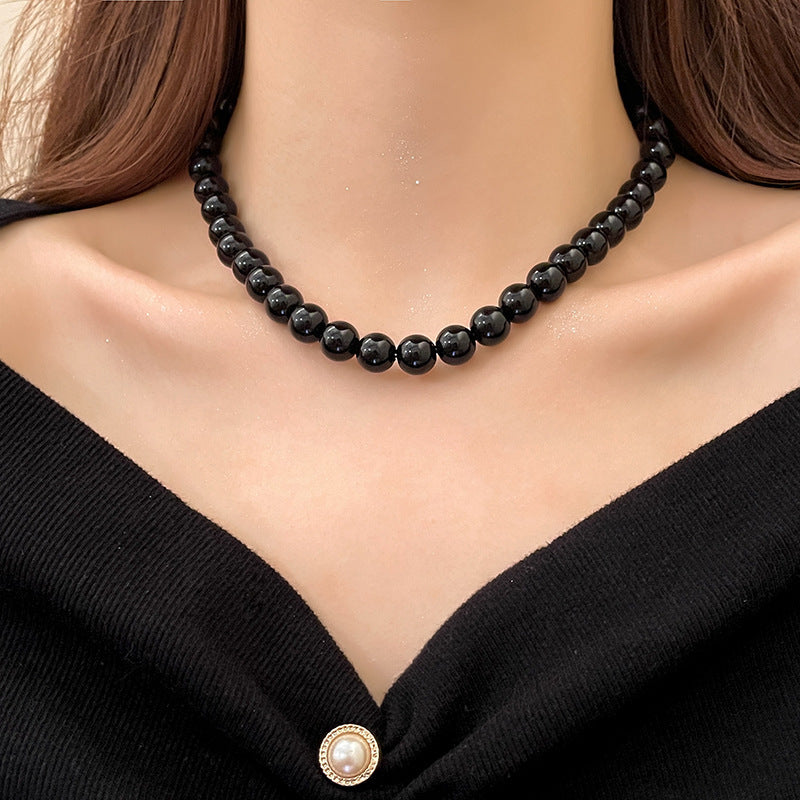 Retro Black Pearl Necklace