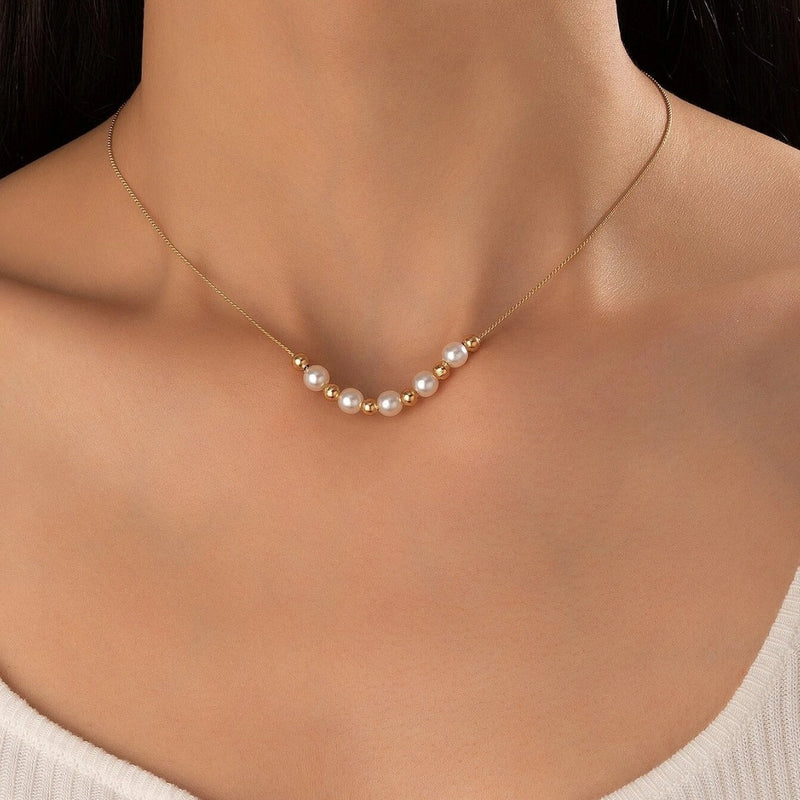Thin Chain Necklace with Imitation Pearl