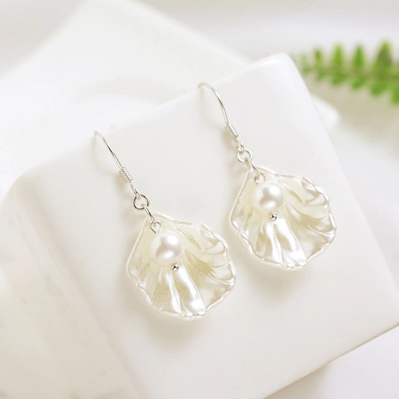 Romantic Hook Drop Pearl Shell Earrings