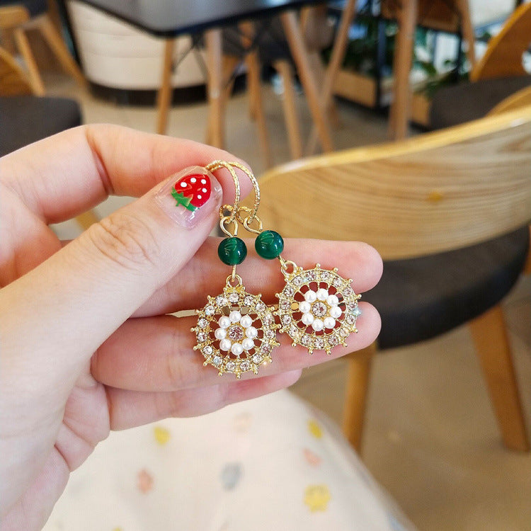 Retro Pearl Drop Earrings for Women