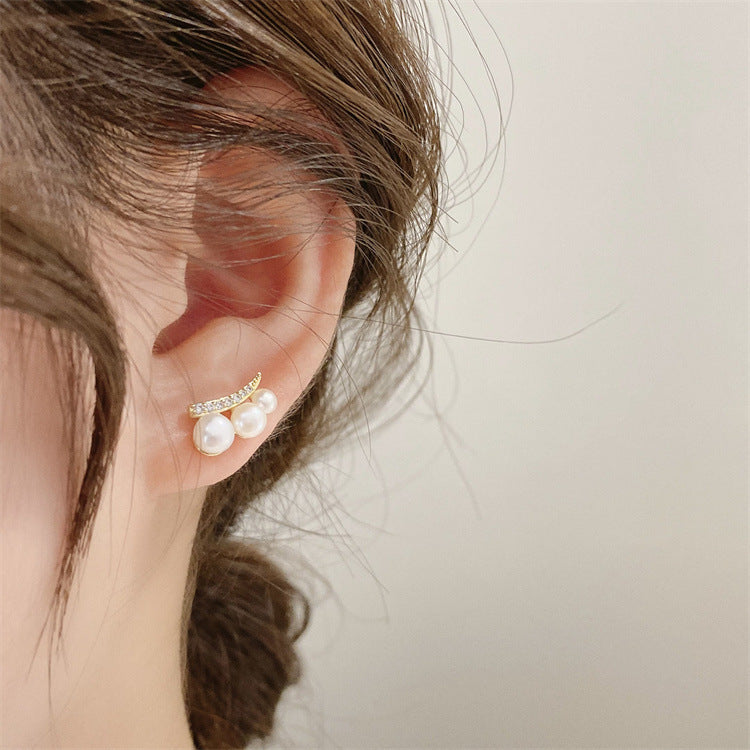 White Pearl Stud Earring