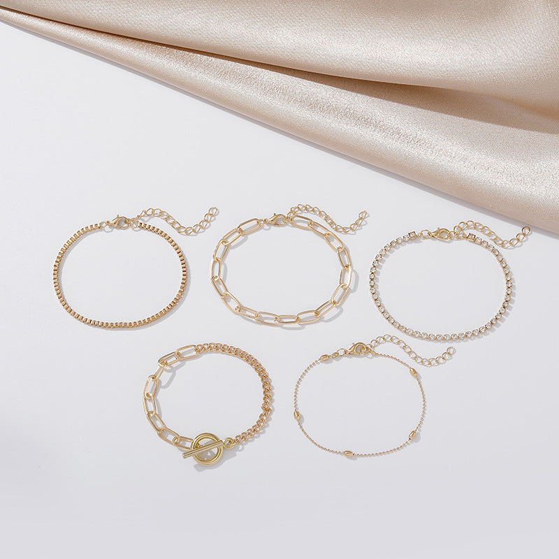 Classic Round Rhinestone Chain Buckle Bracelet