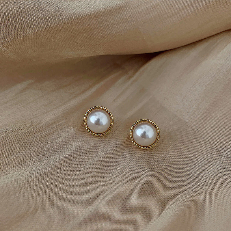 White Round Pearl Stud Earring