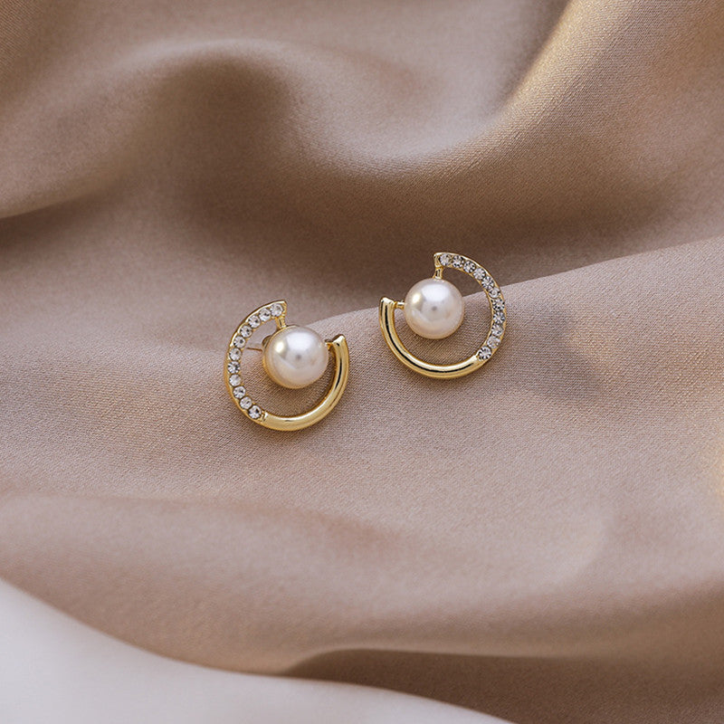 Baroque Pearl Geometric Circle Earrings