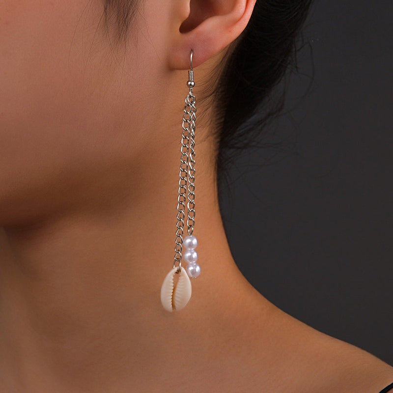 Fashion White Shell Pendant Earrings