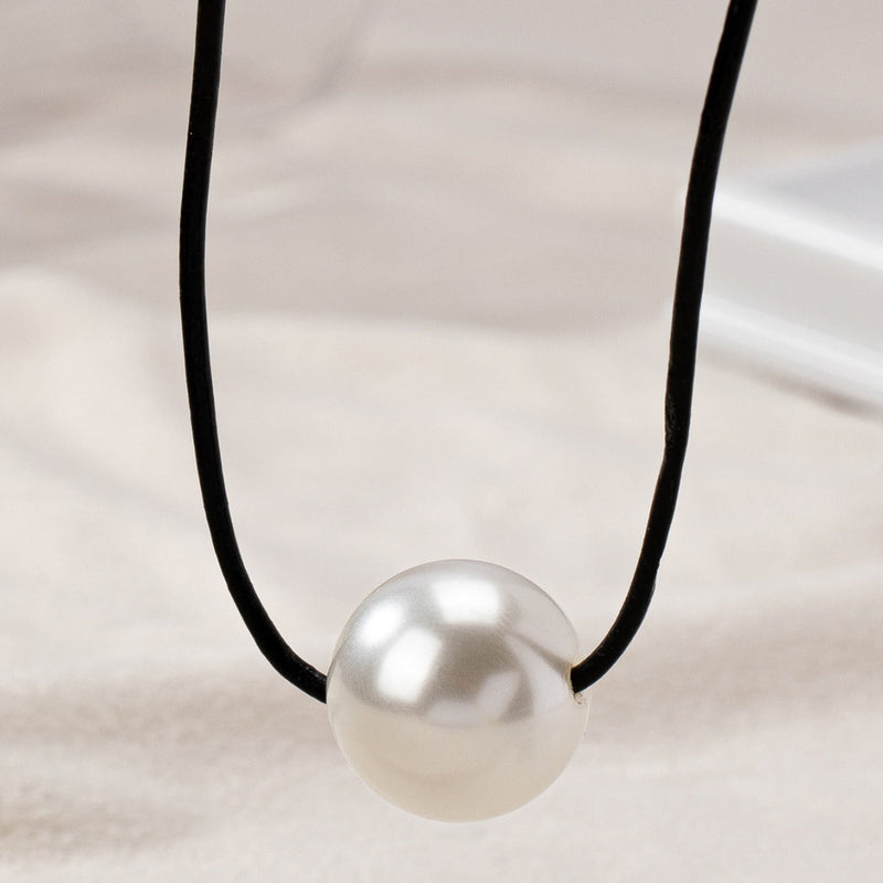 Black Wax Rope Single Pearl Necklace