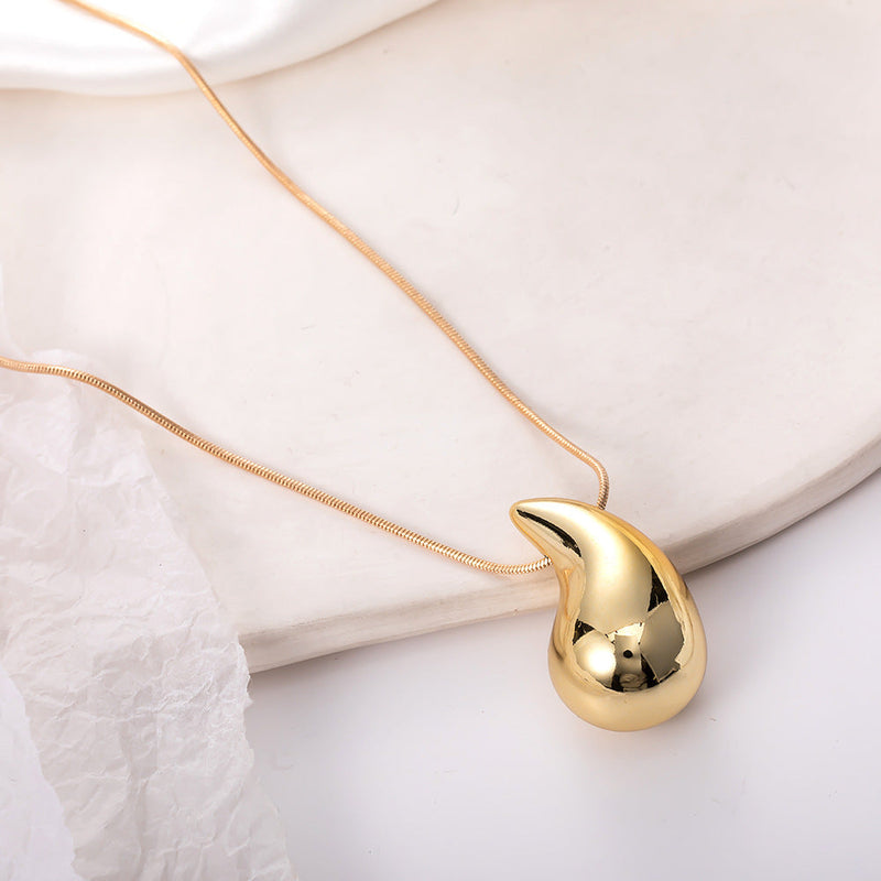 Pendant Necklace Female Nightclub Trendsetter Punk Chain