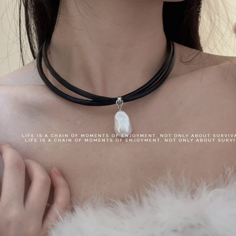 Leather Pearl Choker Necklace