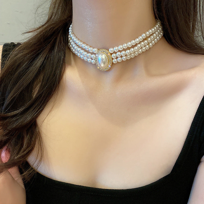 Handmade 3-Layer Retro Necklace for Women round Imitation Pearl Choker