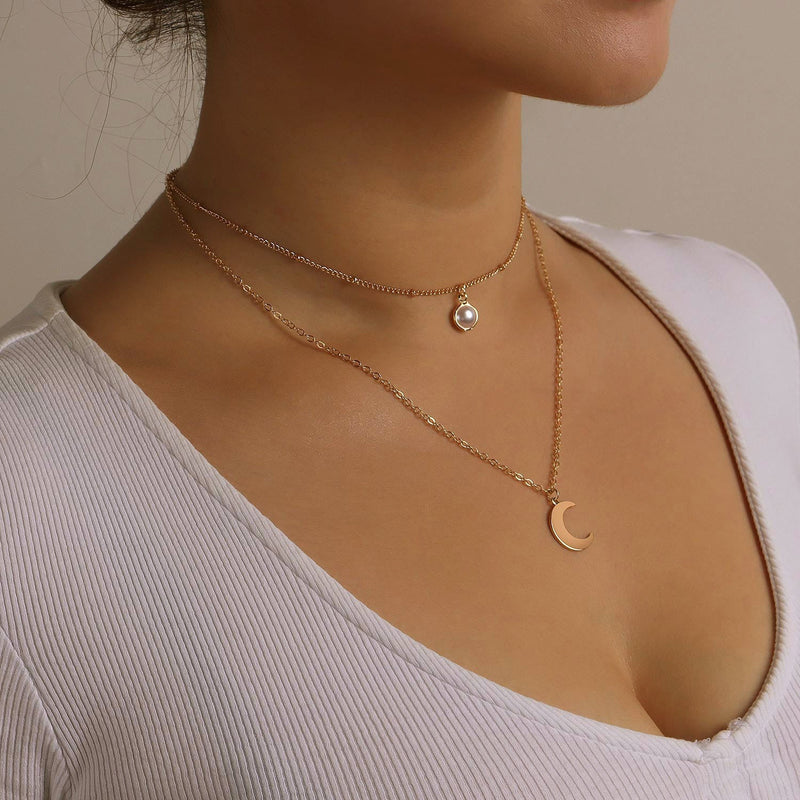 Moon Pearl Pendant Necklaces