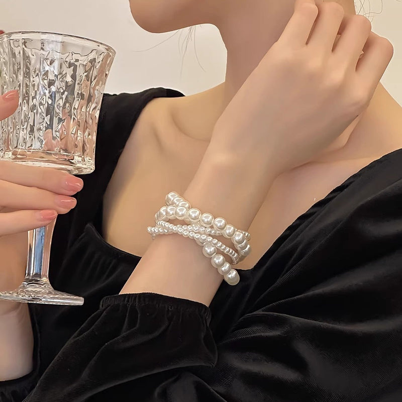 Multilayered Pearls Bracelet