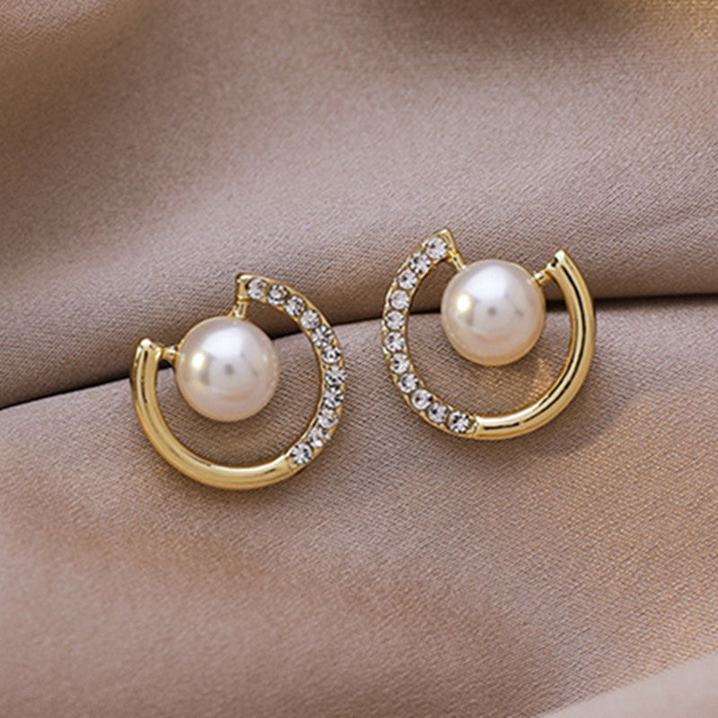 Baroque Pearl Geometric Circle Earrings