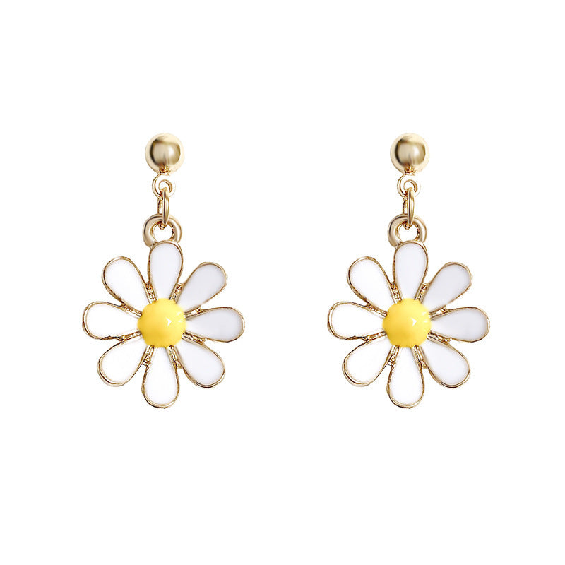 Cute Small Daisy Flower Earrings