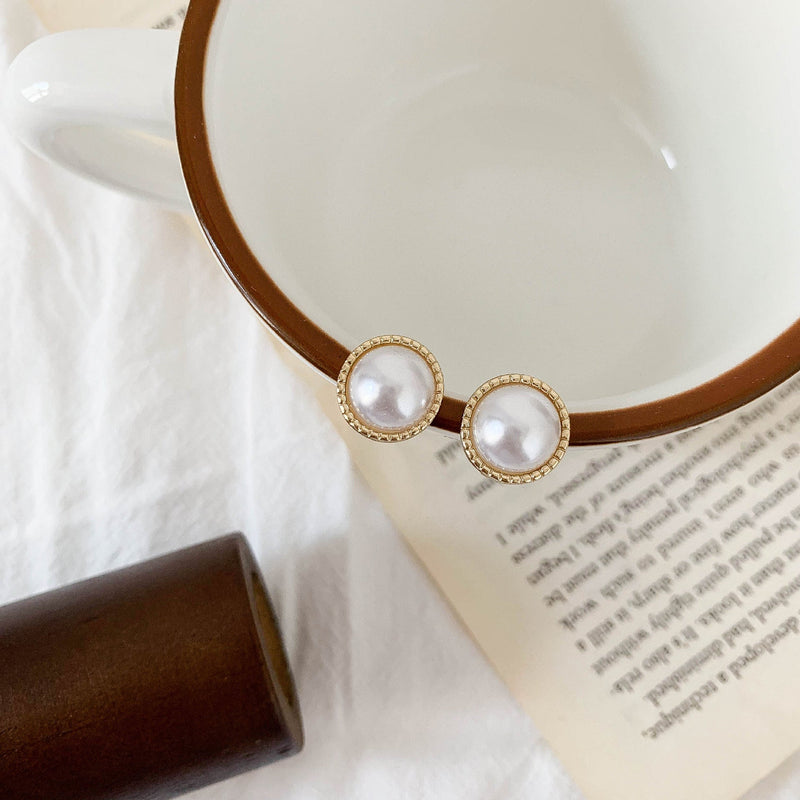 White Round Pearl Stud Earring