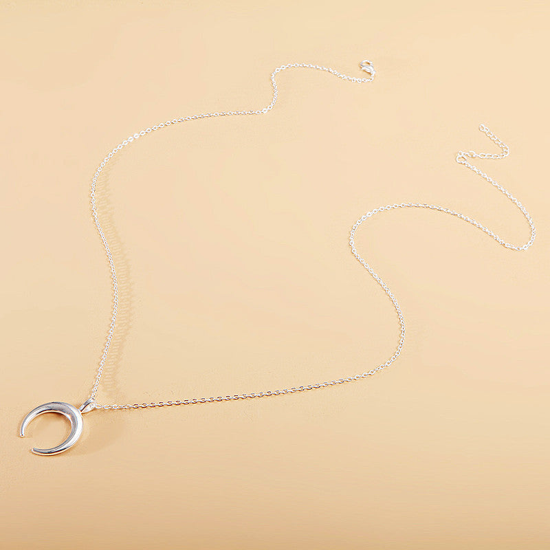 Dainty Crescent Moon Necklace
