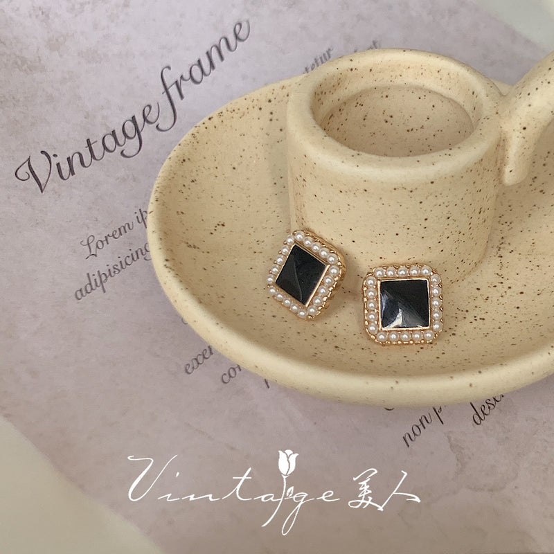 Geometric Pearl square Earrings