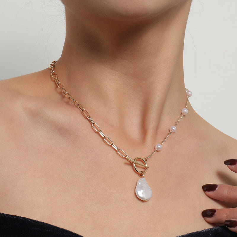 Vintage Pearl Round Bead Necklace Womens