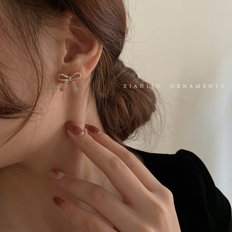 Classic Full Rhinestone Ribbon Bowknot Stud Earrings