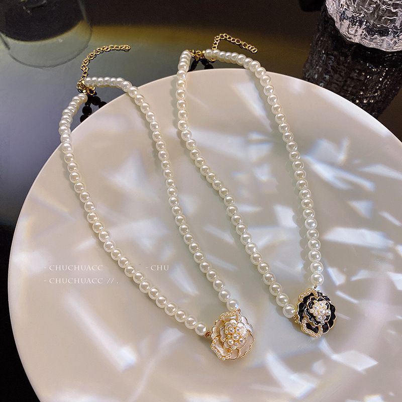 Elegant Camellia White Imitation Pearl Necklace