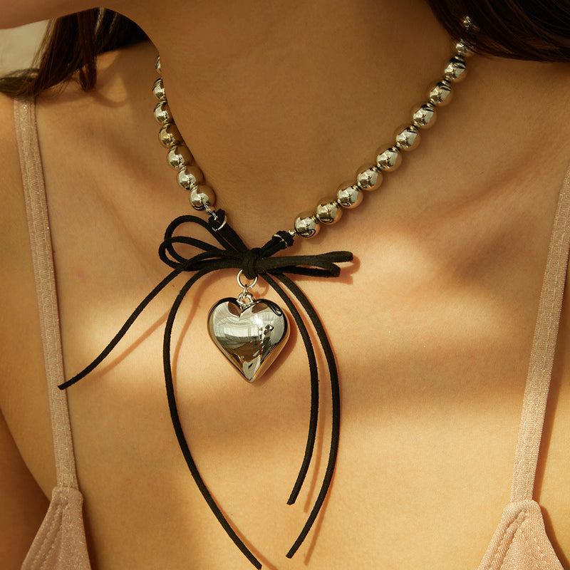 Love Bow Pearl Necklace