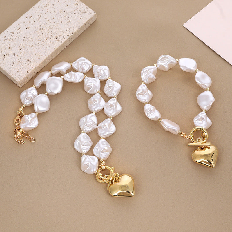 Baroque Imitated Pearl Peach Heart Pendant Necklaces