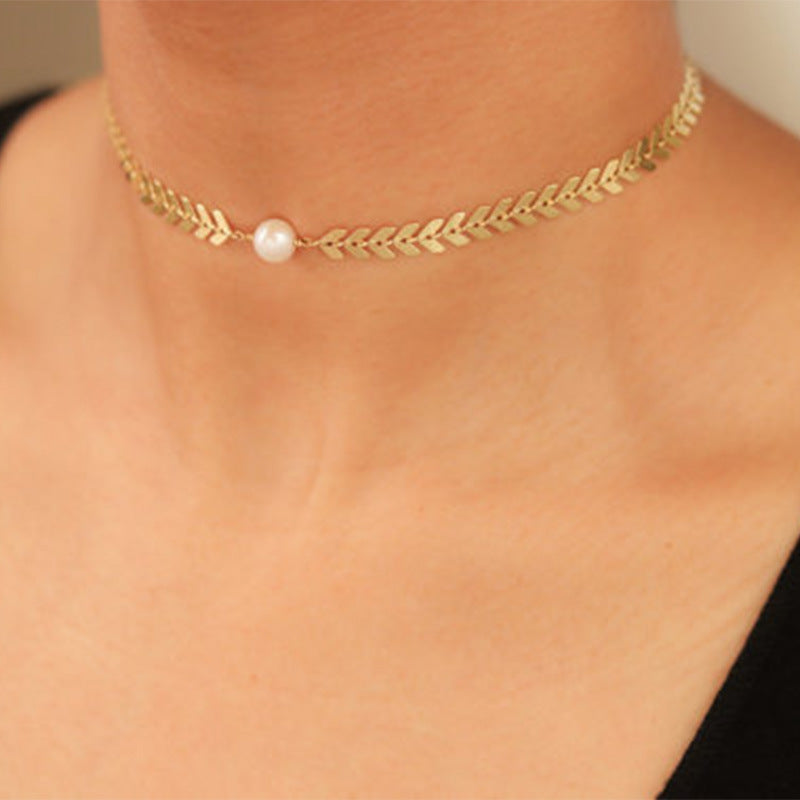 Simple Pearl Charm Gold Fish Bone Chain Short Choker Necklace