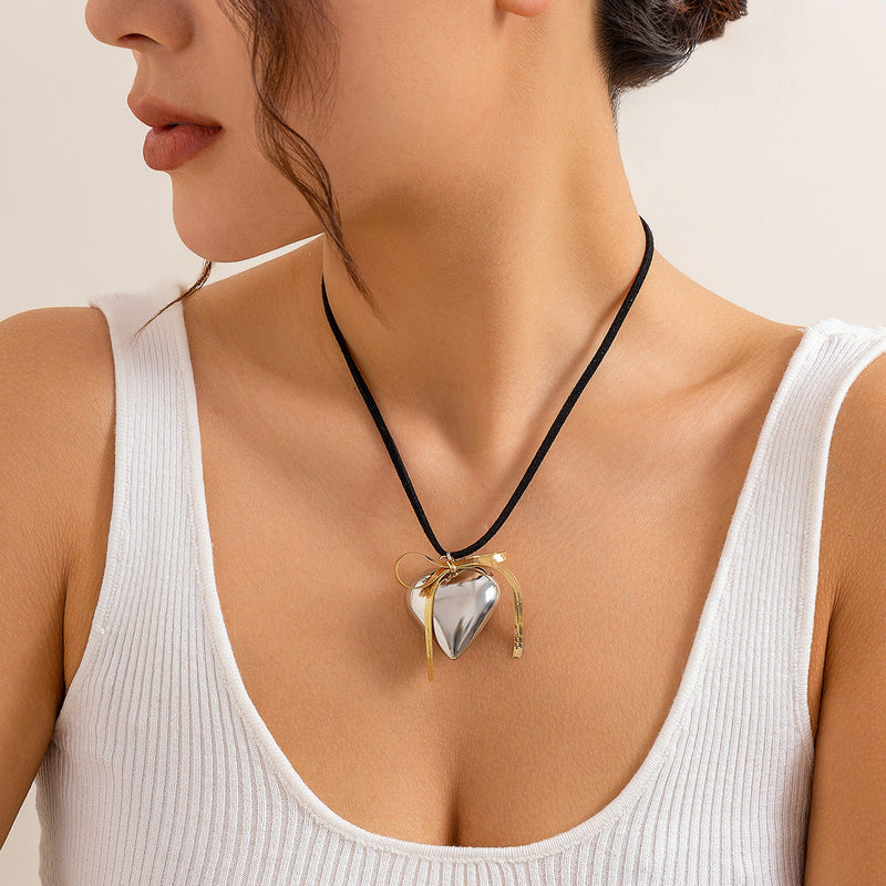 Glossy Heart Bowknot Pendant Necklace