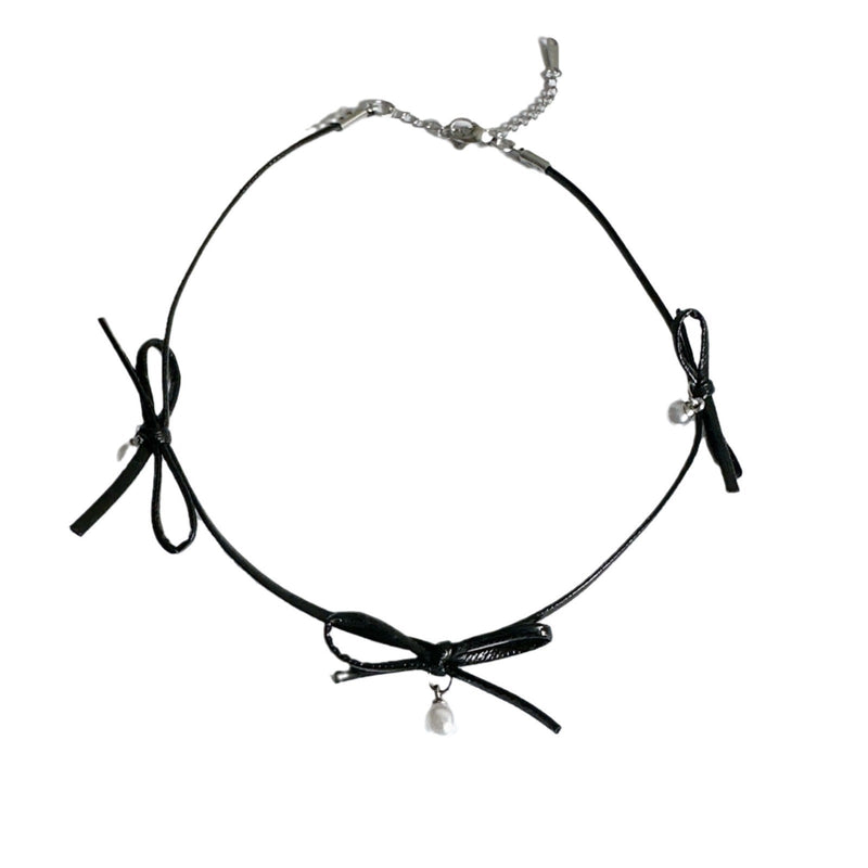Silver Color Leather Bow With Pearl Necklace