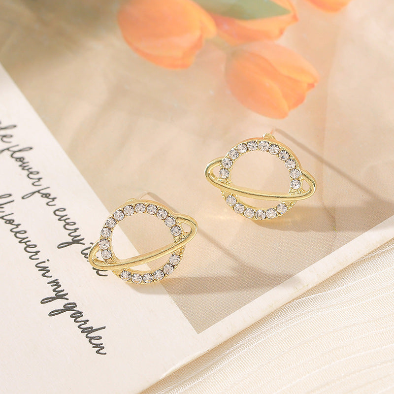 Twist Hollow Round Rhinestone Stud Earring