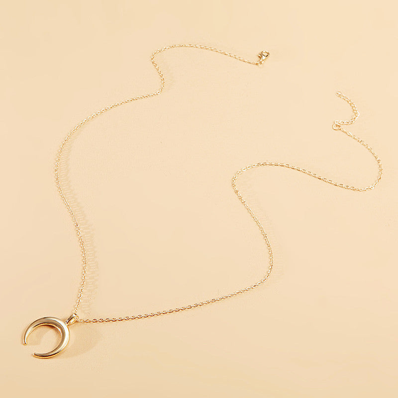 Dainty Crescent Moon Necklace