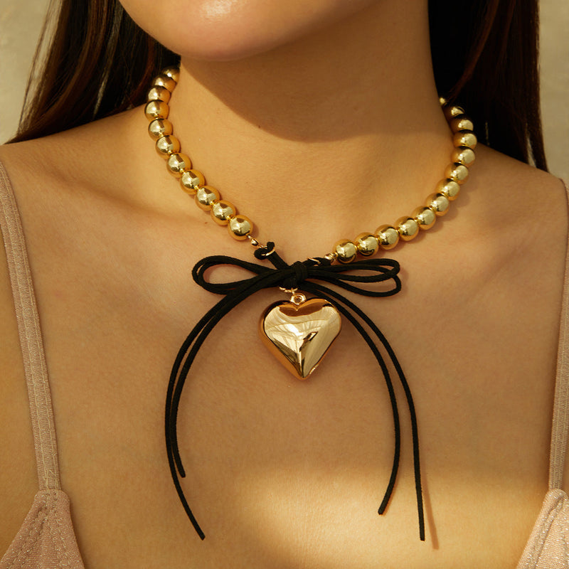 Love Bow Pearl Necklace