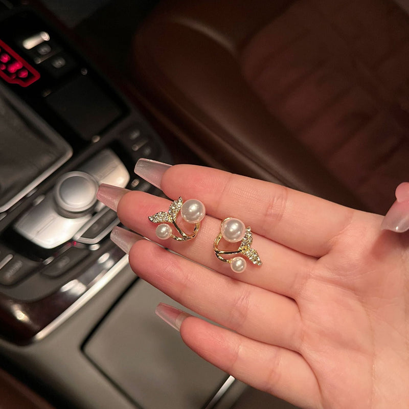 Rhinestone Fishtail Pearl Stud Earrings