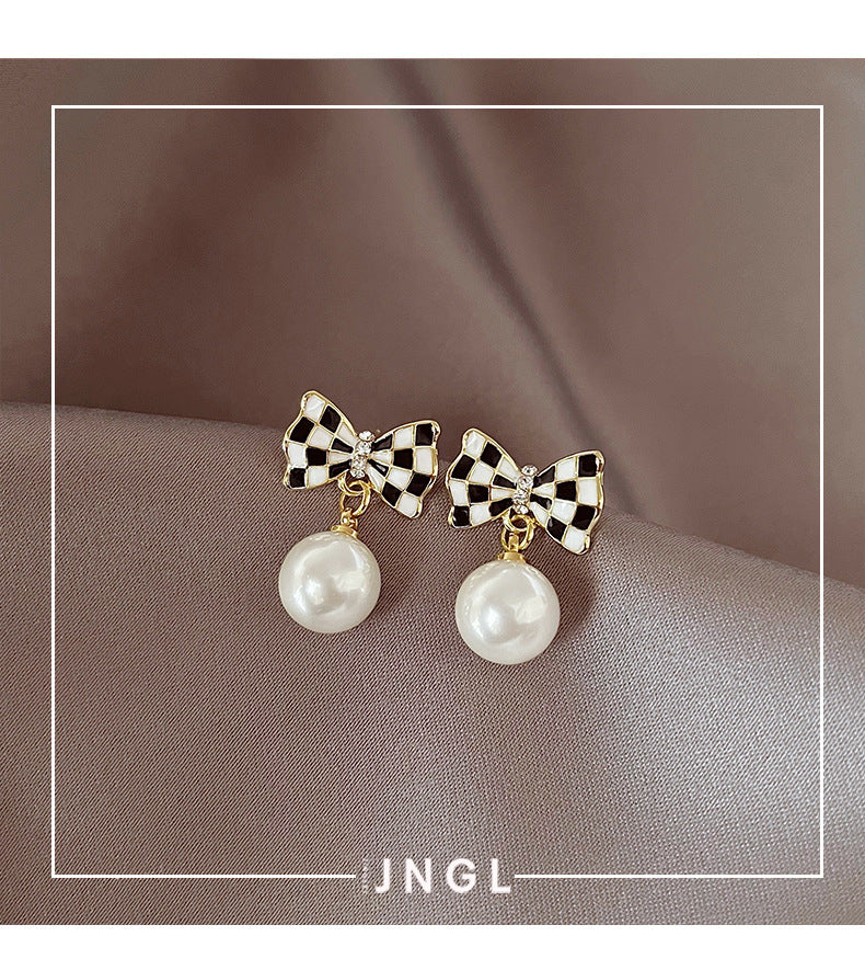 Ribbon Bow Pearl Earrings