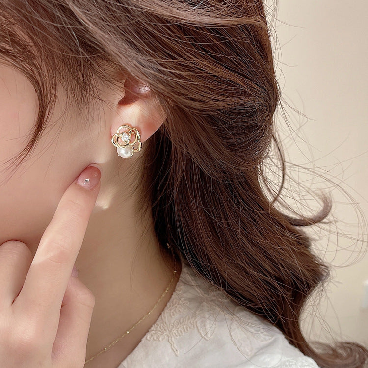 Retro Geometric Petal Flower Earrings